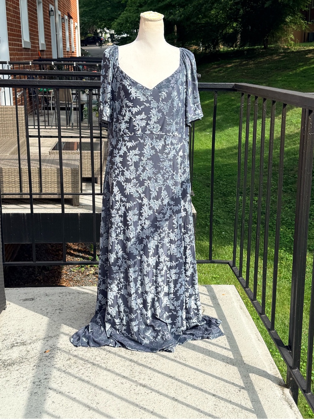 Baltic Born Everley Velvet Maxi Dress | Whisper Blue Size 2X - Picture 7 of 9